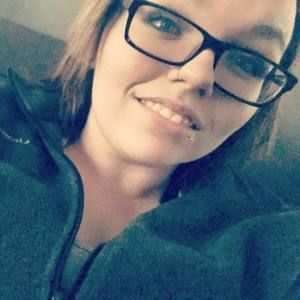 Meet your Posher, Leanne